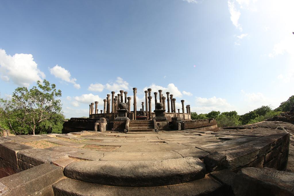 Miracle Resorts & Villas Polonnaruwa Eksteriør bilde
